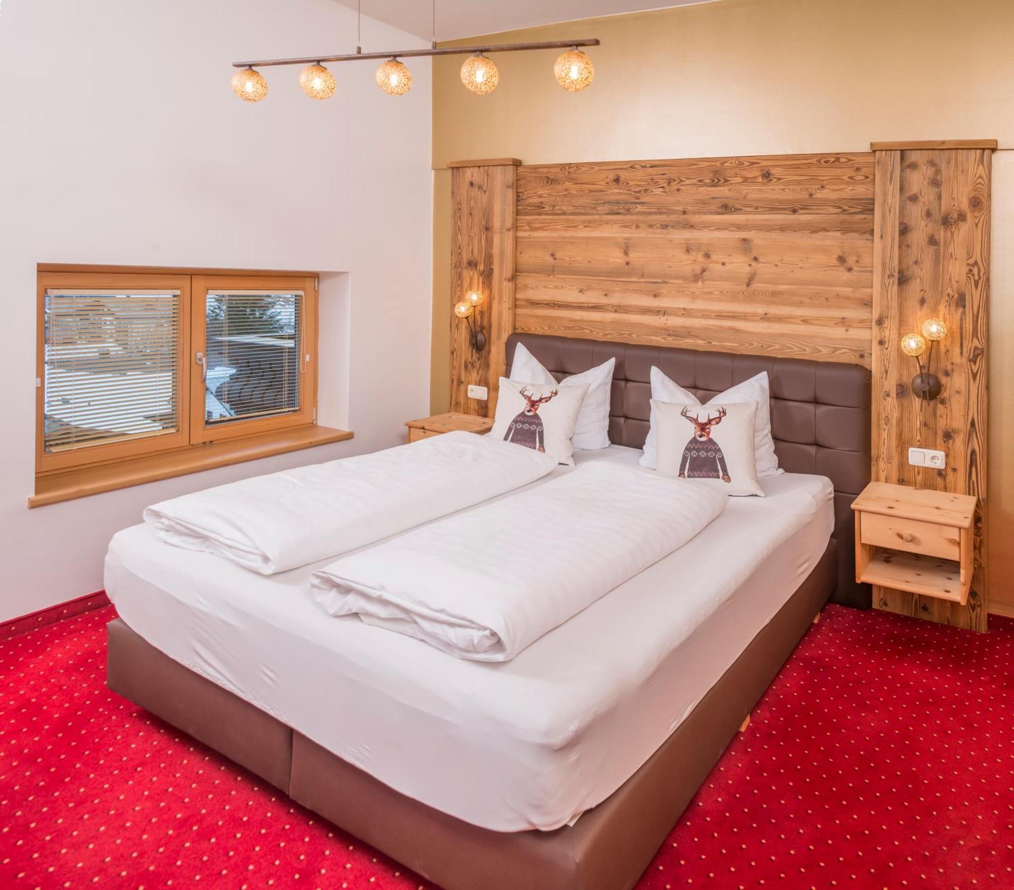 Hotel Platzwirt Раурис Экстерьер фото